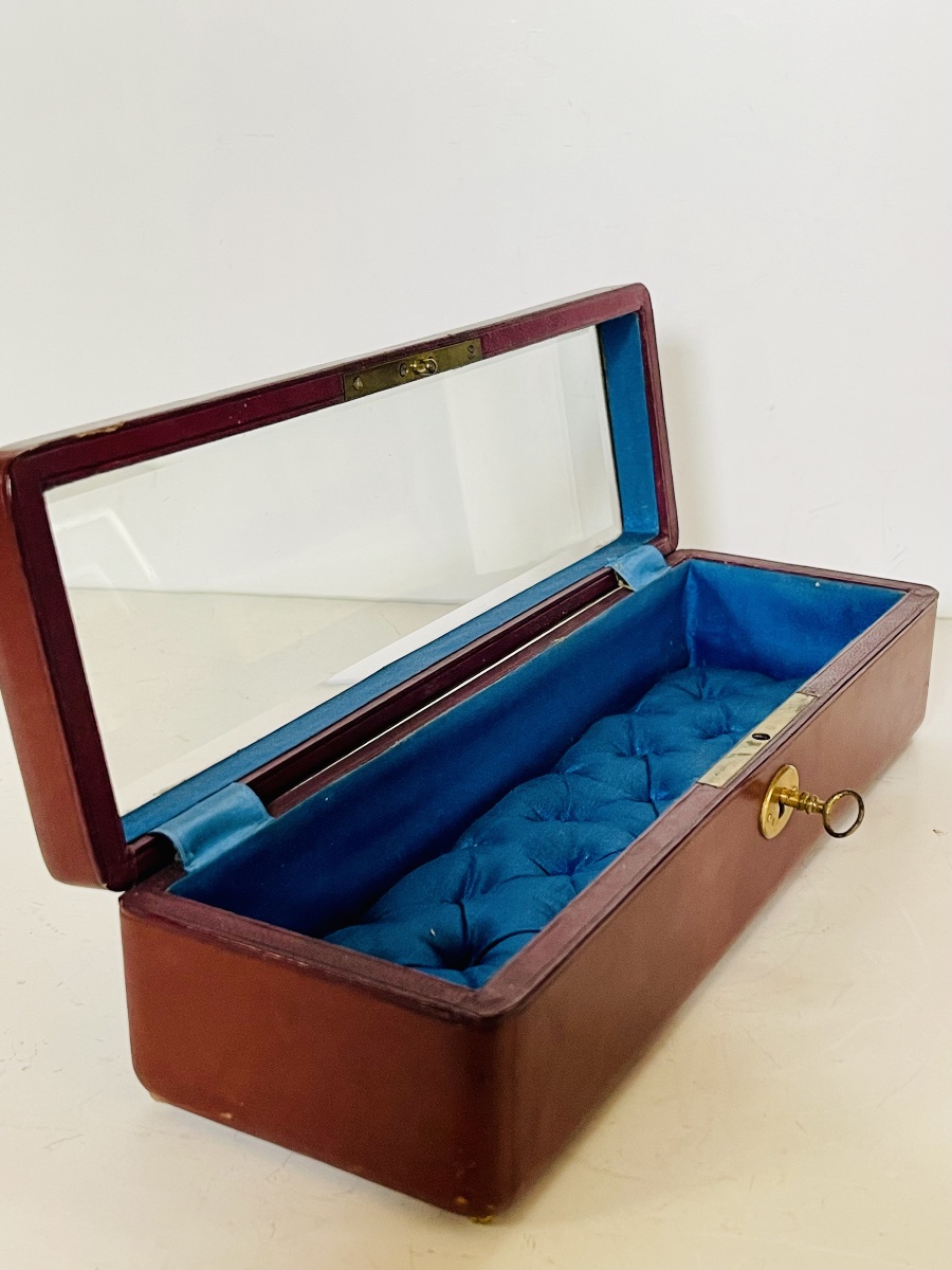 Glove Compartment 